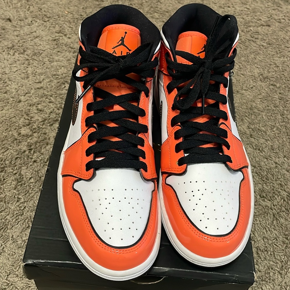 Air Jordan 1’s Size 9